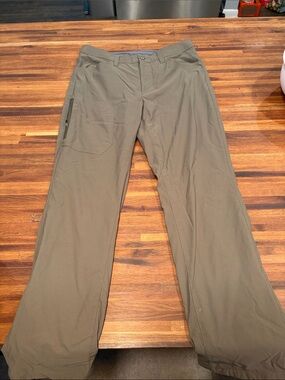 Eddie Bauer Men's Olive Cargo Performance Pants